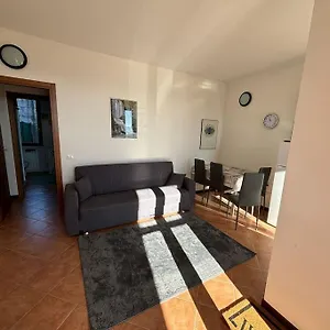 Appartamento Casa Al Poggio, Castana (Lombardy)